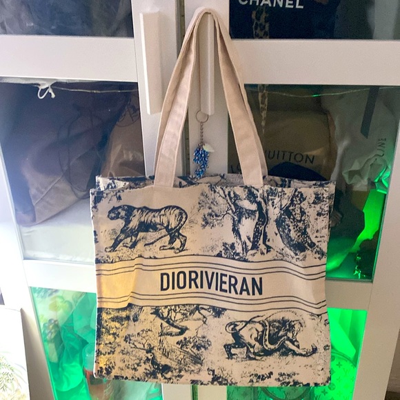 Dior Handbags - ❤️ Dior Tote bag brand new novelty bag ❤️